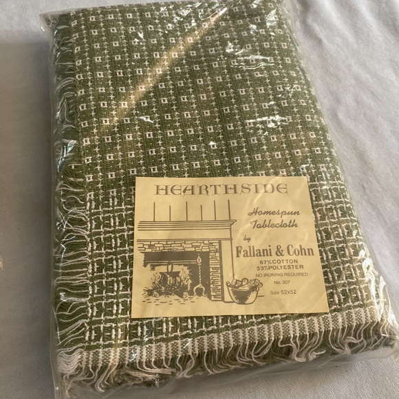 Vintage Hearthside Homespun Tablecloth & Napkins by Fallani & Cohn - Picture 2 of 6